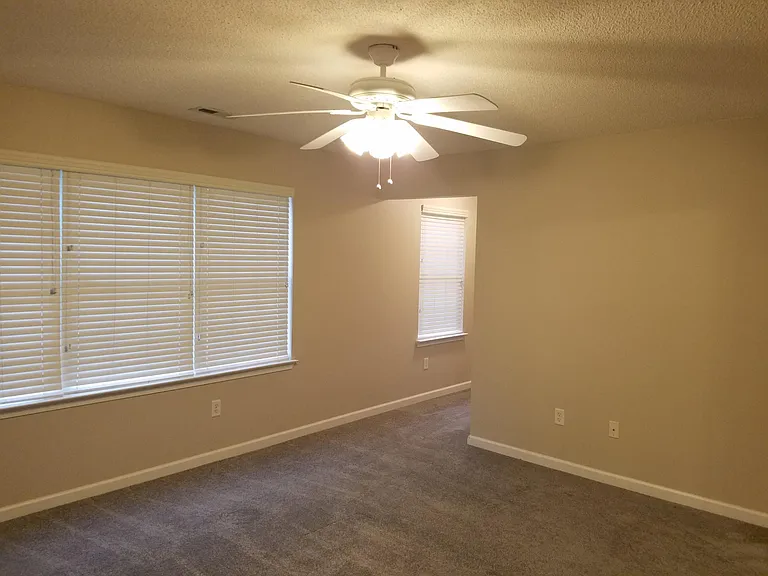 115 Creeks End Cir — Photo 9