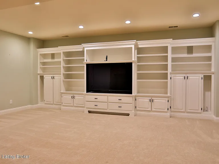 9300 Blazing Star Ln-37