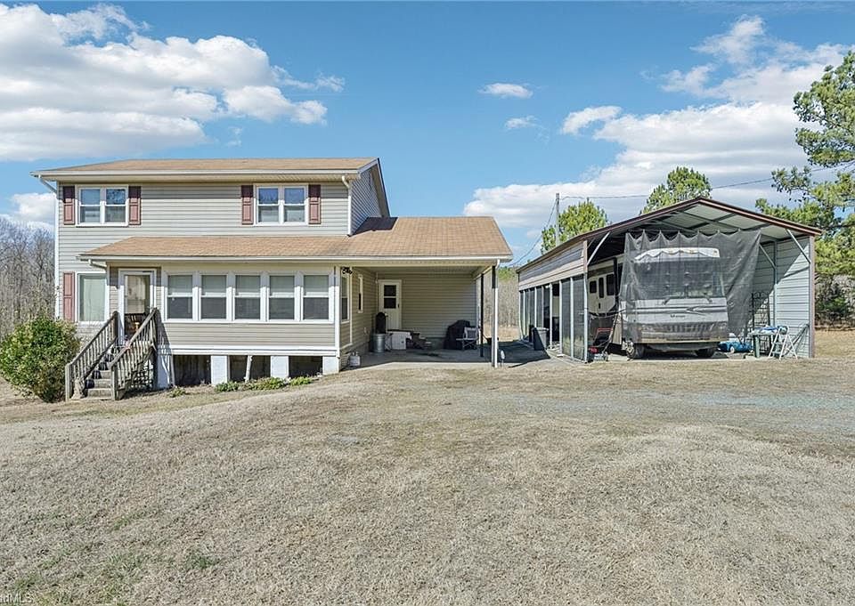1st image of 2303 Clacie Ln