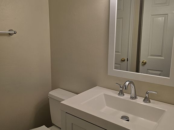 2nd image of 3550 Verona Trl