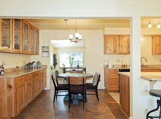 855 Bailey Dr, Grants Pass, OR 97527