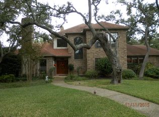 10942 Hunters Way, Helotes, TX 78023