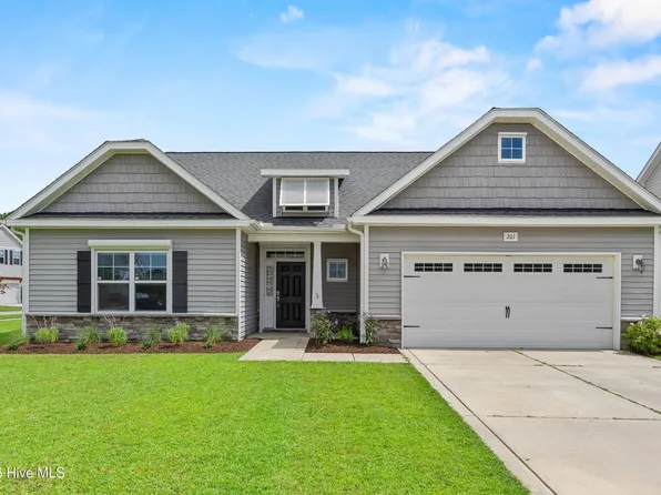 201 Pine Island Drive, Hampstead, NC 28443