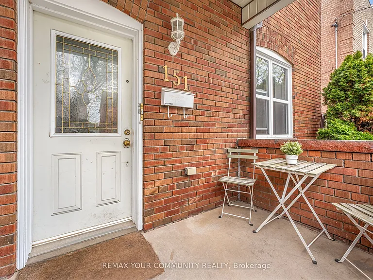151 Dovercourt Rd #MAIN — Photo 1