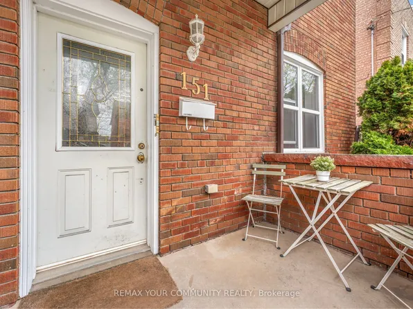 151 Dovercourt Rd, Toronto, ON M6J 3C5