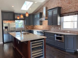 1 Joan Ree Ter, Bayonne, NJ 07002