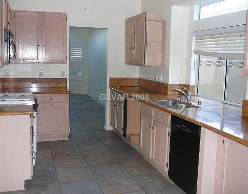 2nd image of 8413 Justine Ct