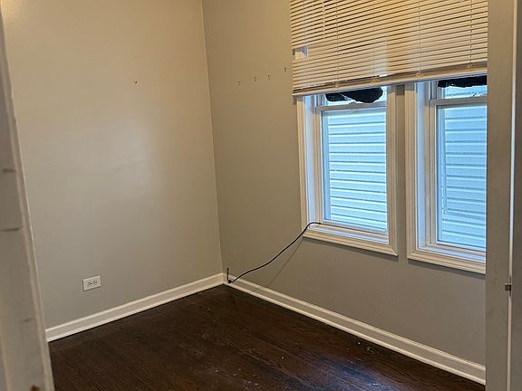 3rd image of 6838 S King Dr