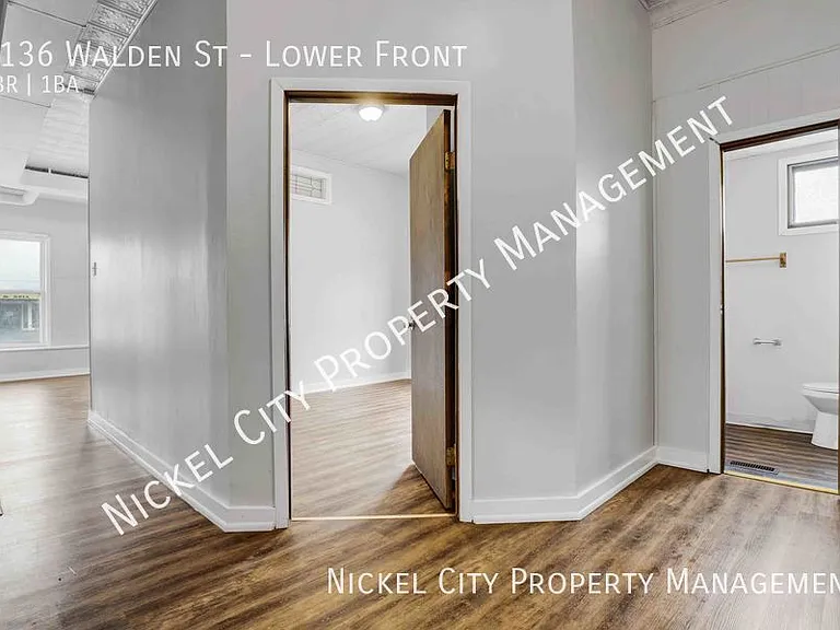 1136 Walden Ave #LOWER FRONT — Photo 15