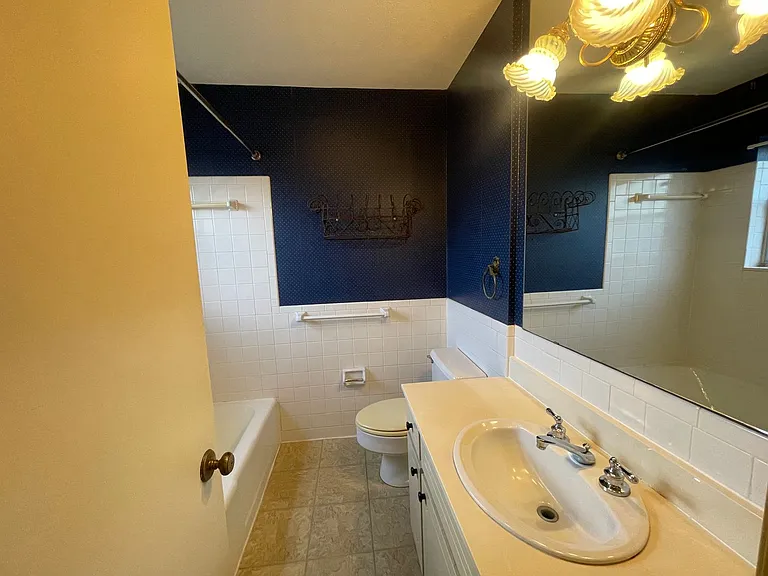 3820 Fairfield Ave #37 — Photo 16