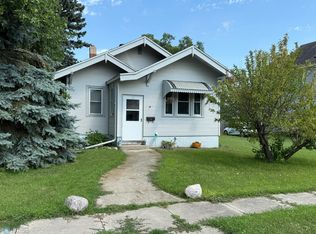 16 1st St E, Ada, MN 56510