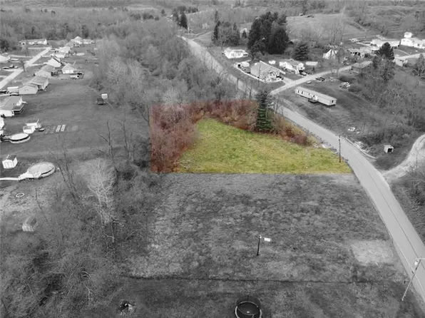 233 Dearth Rd, Uniontown, PA 15401
