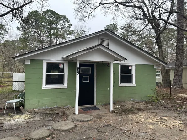 102 Brenda B Ln, Summerville, SC 29485