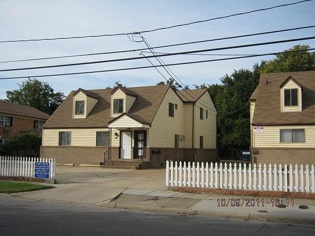 1st image of 326 Ashlawn Dr