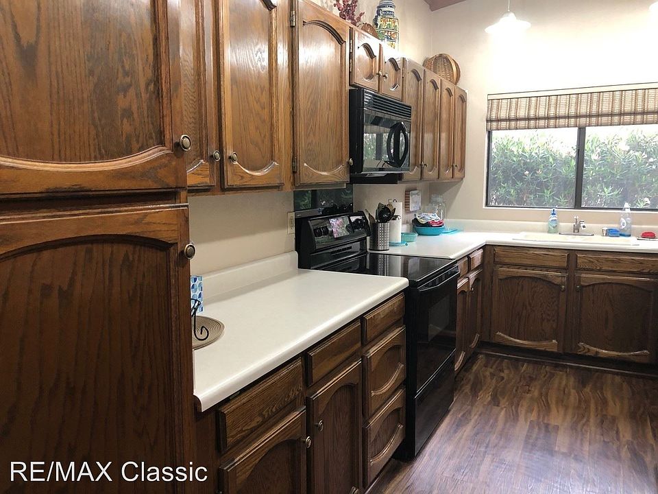 1st image of 689 Leisure World