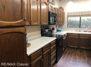 689 Leisure World, Mesa, AZ 85206