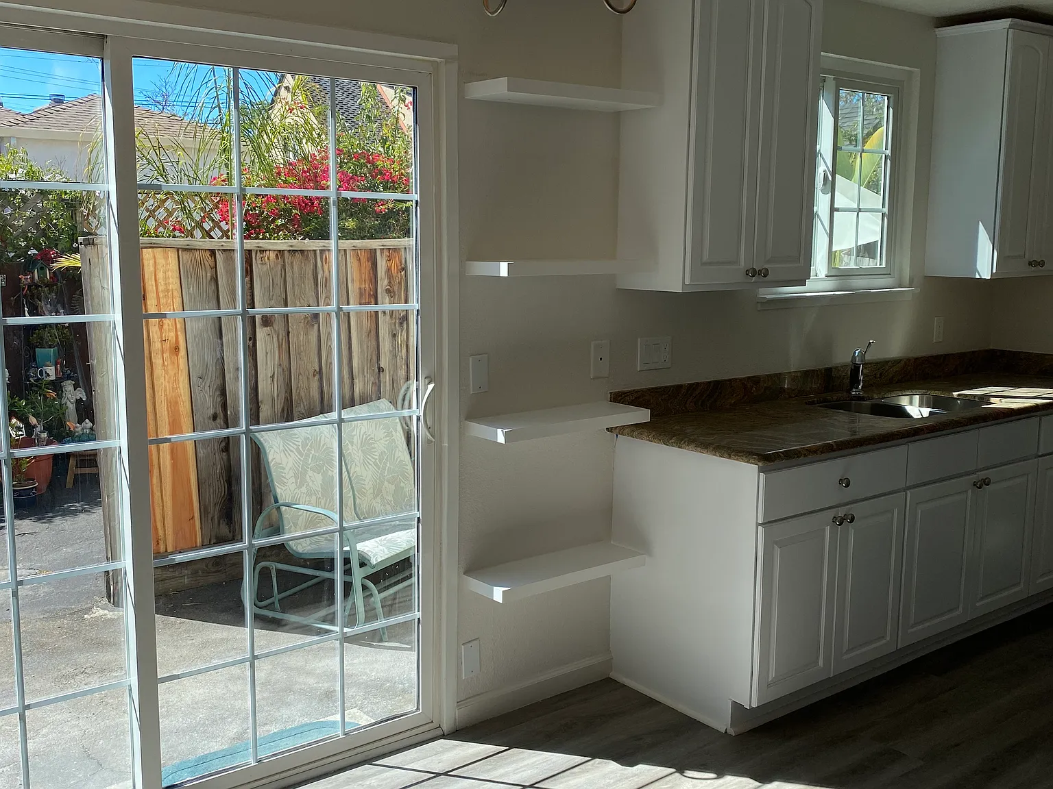 2 bed, 875 sqft, $2,875 — Photo 1