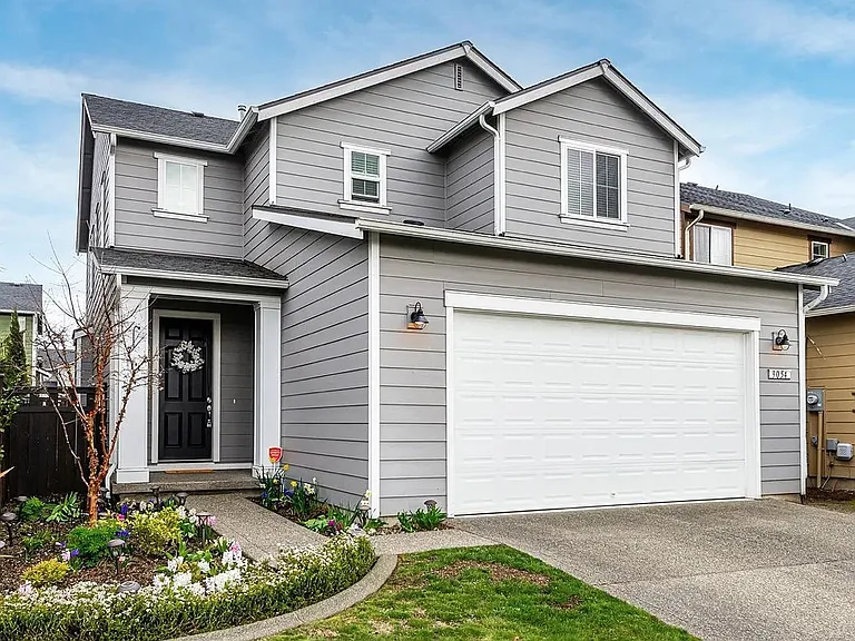 9054 Silverspot Dr SE — Photo 1