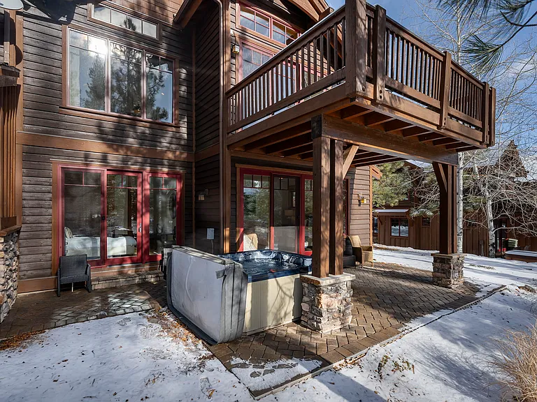 10247 Valmont Trl — Photo 31