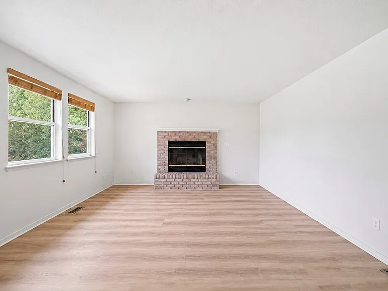 3204 S Johnson Pl — Photo 4