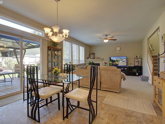 4th image of 10302 NE 45th Ave