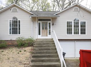 104 Riverside Ln, Duncan, SC 29334