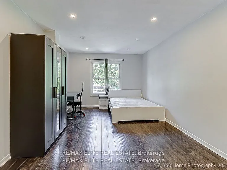 2032 Glenada Cres — Photo 21