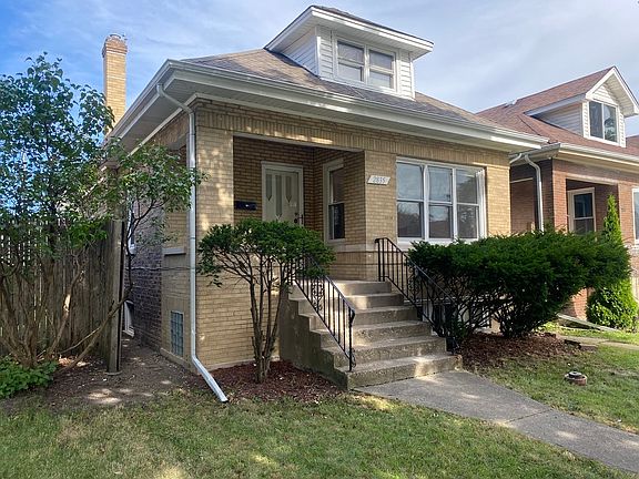 2nd image of 2835 N Natchez Ave