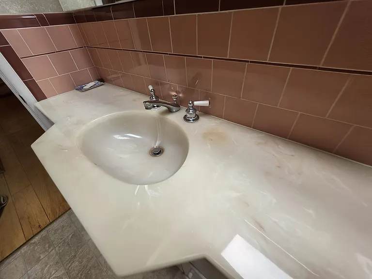1744 Wesley Ave — Photo 24