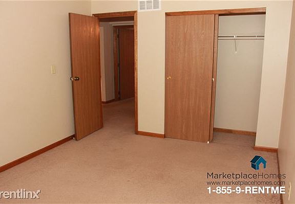 3rd image of 133 Ewing Dr APT A