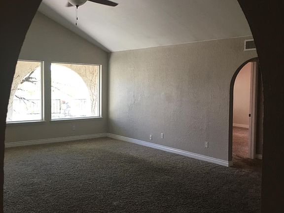 4th image of 620 Moondale Dr