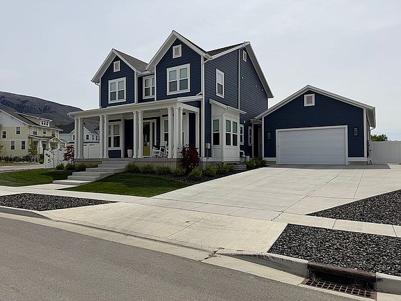 2nd image of 559 W 150 S #213