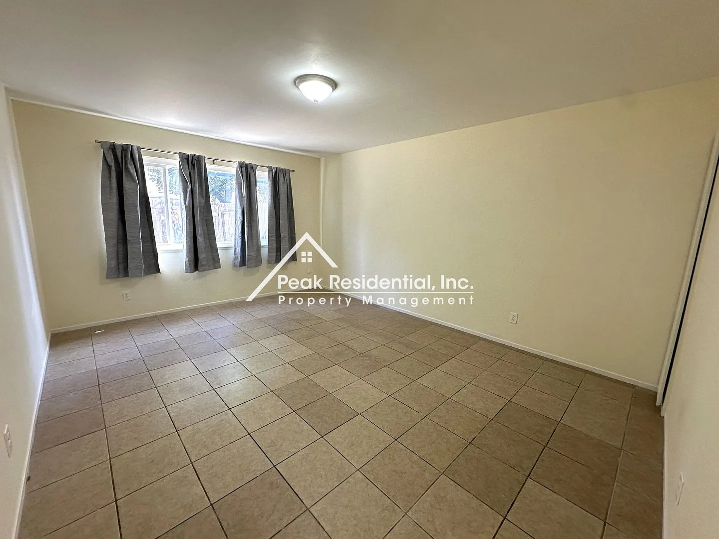 Updated 3bd/1.5ba Rancho Cordova Duplex — Photo 3