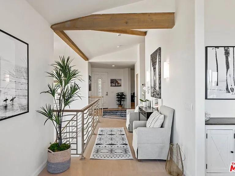 7782 Lookout Dr — Photo 36