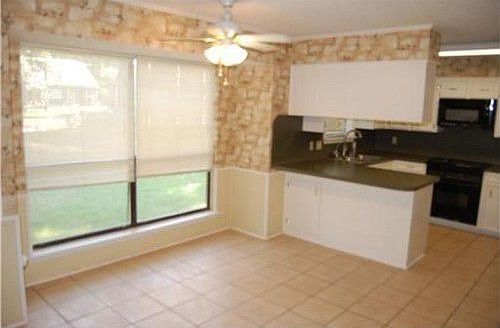 5th image of 8611 Hollow Bluff Dr