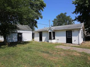 643 S Grant Ave, Three Rivers, MI 49093