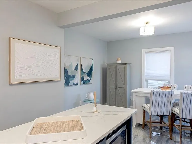 18 Hall Ave — Photo 4