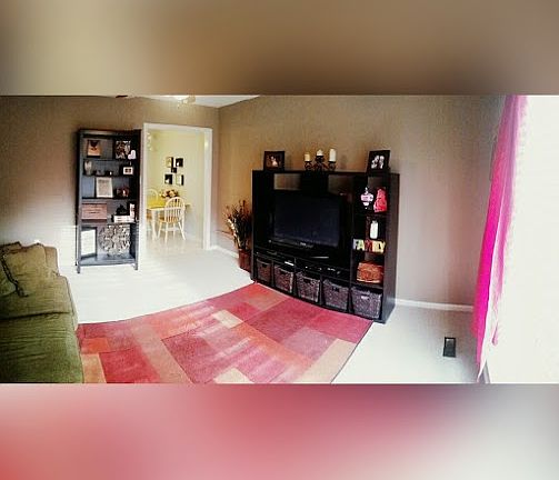 Greatroom open to kitchen