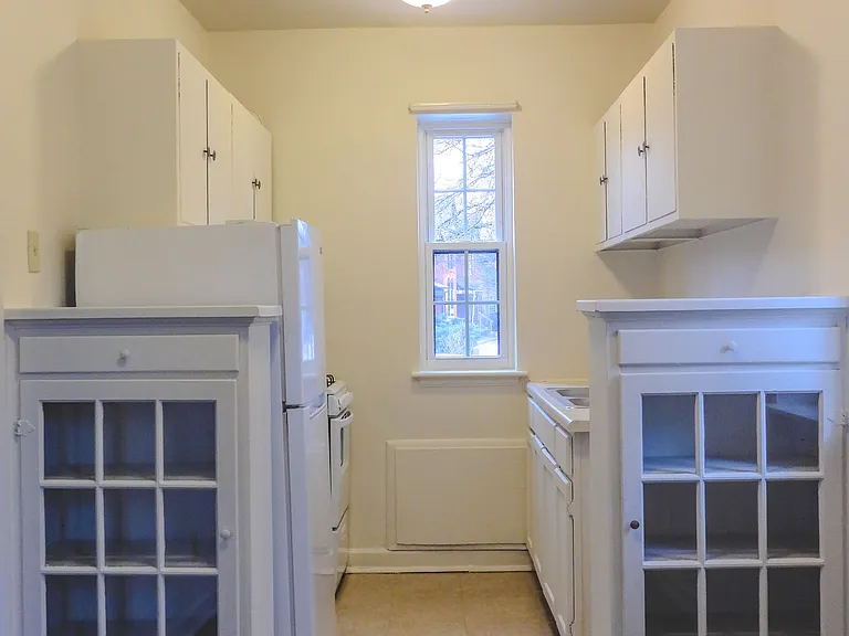 775 E. Broad St — Photo 23