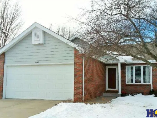 2711 S 82nd St, Lincoln, NE 68506