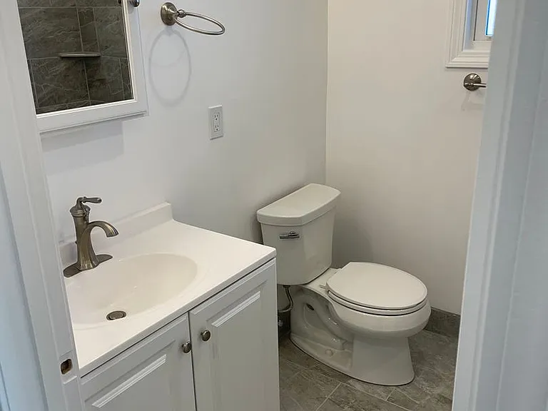 217-219 Washington St #1L — Photo 4