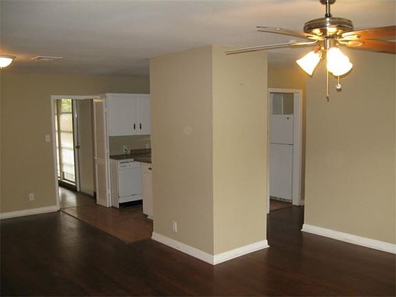 5th image of 602 E Covington Dr