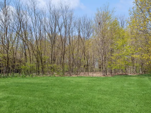 2513 Heritage Way, Stevensville, MI 49127