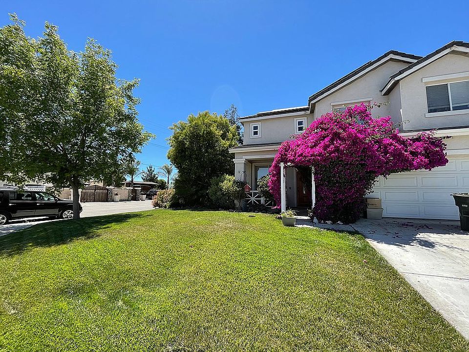 1st image of 190 Marguerite Dr