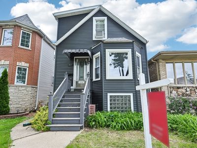 5031 W Byron St, Chicago, IL, 60641