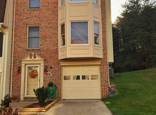 207 Sunny Hill Ct, Stafford, VA 22554