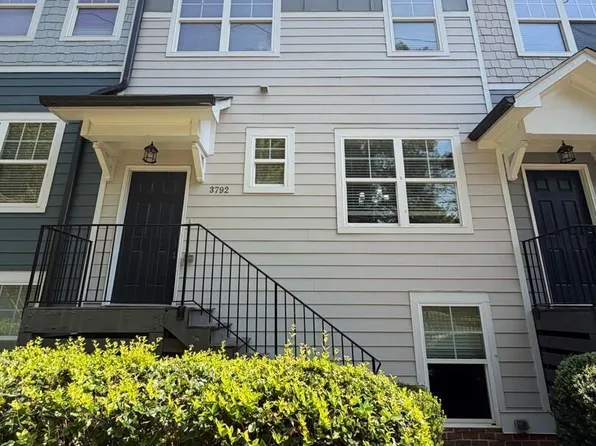 3792 Oxford Cir, Doraville, GA 30340