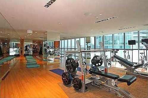 2nd image of 900 Biscayne Blvd APT 4205