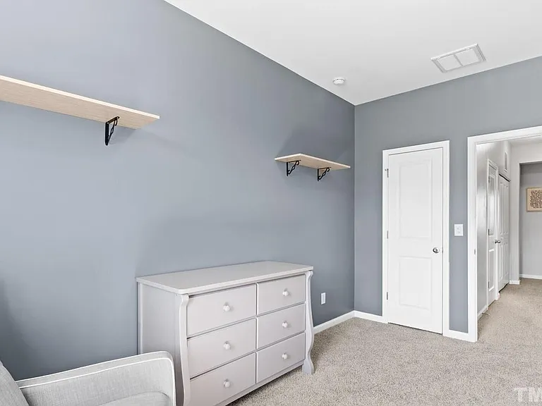2438 Baslow Dr — Photo 6
