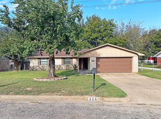 306 S Wofford St, Athens, TX 75751